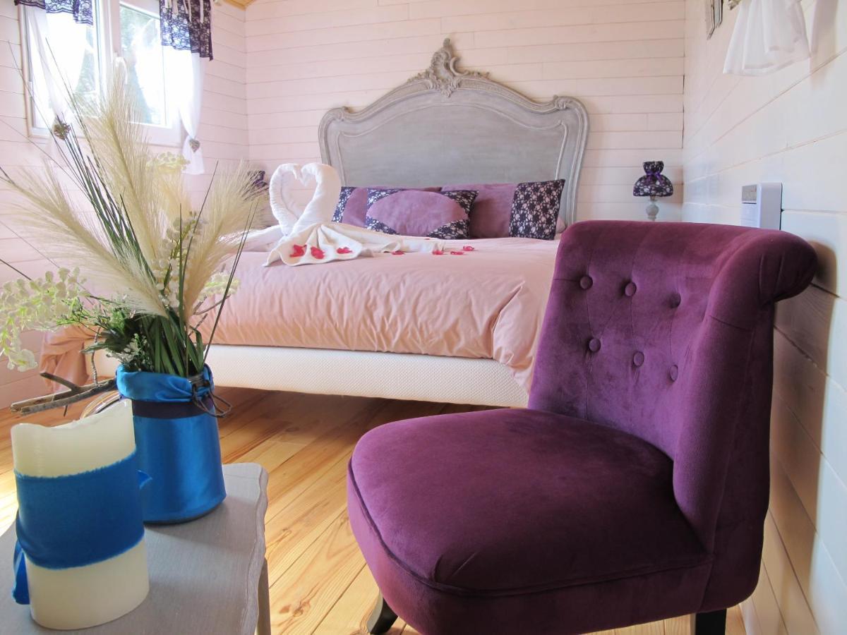 L'Oustau De Bigatie Bed & Breakfast Lambesc Dış mekan fotoğraf