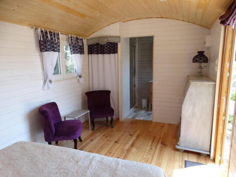 L'Oustau De Bigatie Bed & Breakfast Lambesc Dış mekan fotoğraf