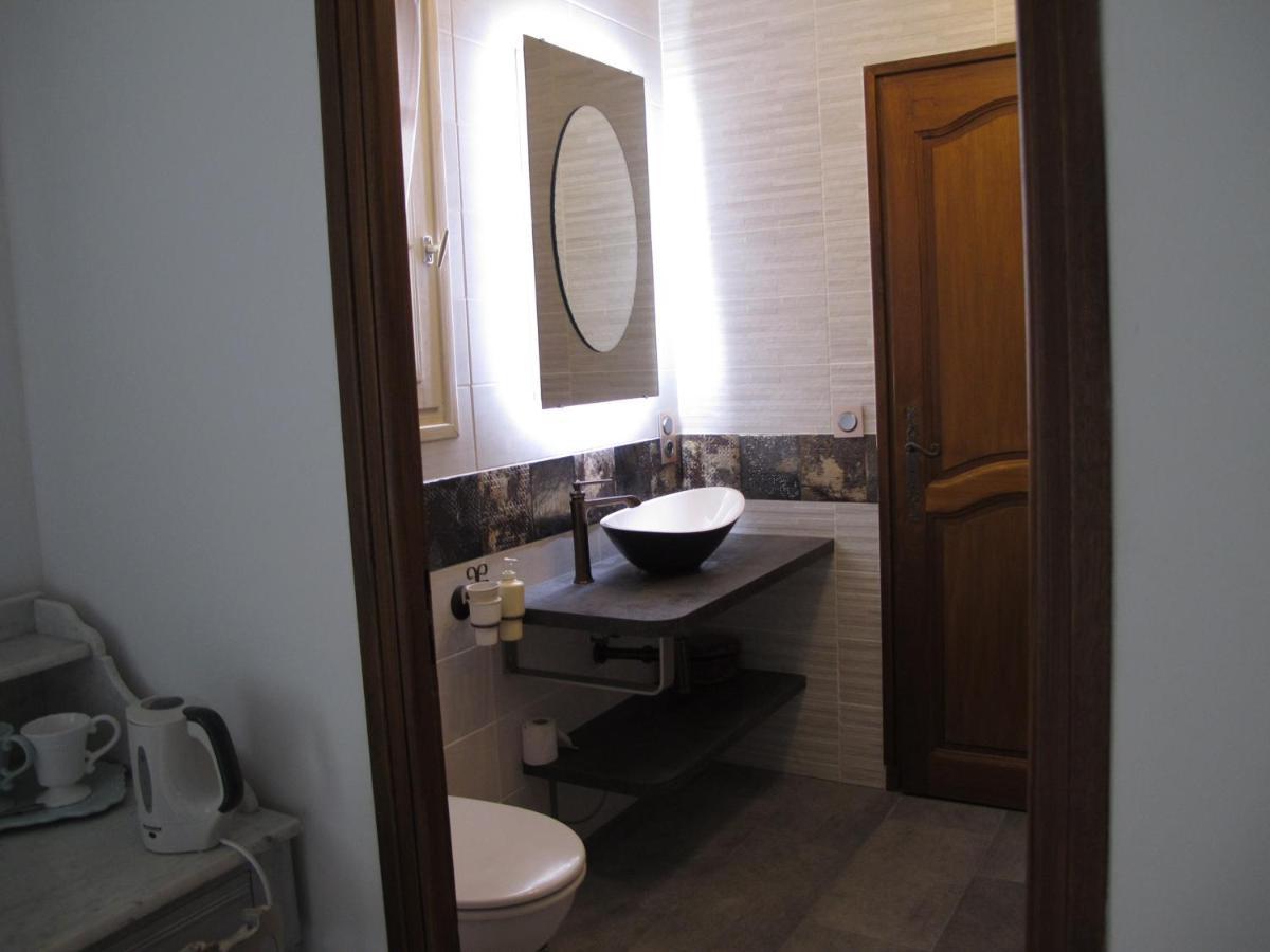 L'Oustau De Bigatie Bed & Breakfast Lambesc Dış mekan fotoğraf