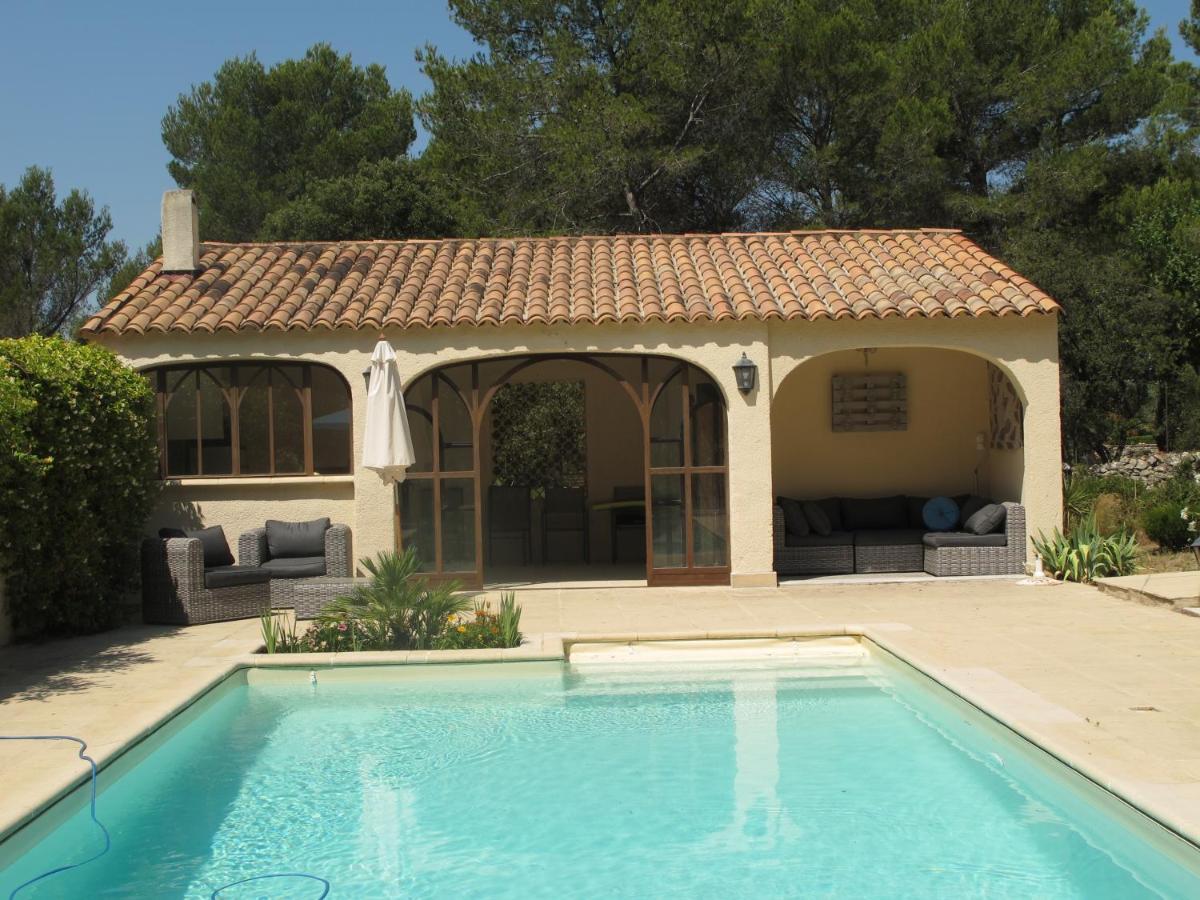 L'Oustau De Bigatie Bed & Breakfast Lambesc Dış mekan fotoğraf