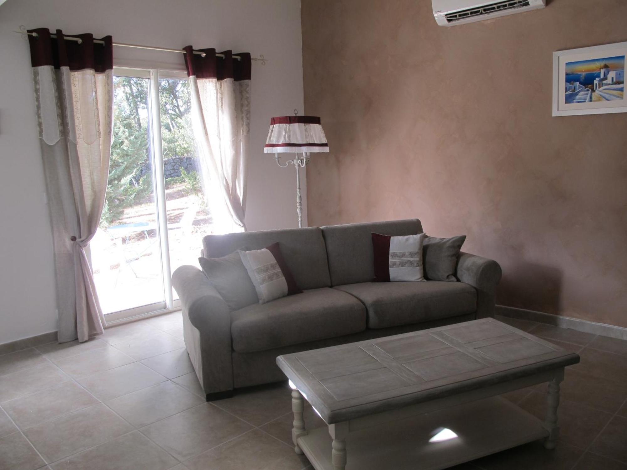 L'Oustau De Bigatie Bed & Breakfast Lambesc Dış mekan fotoğraf